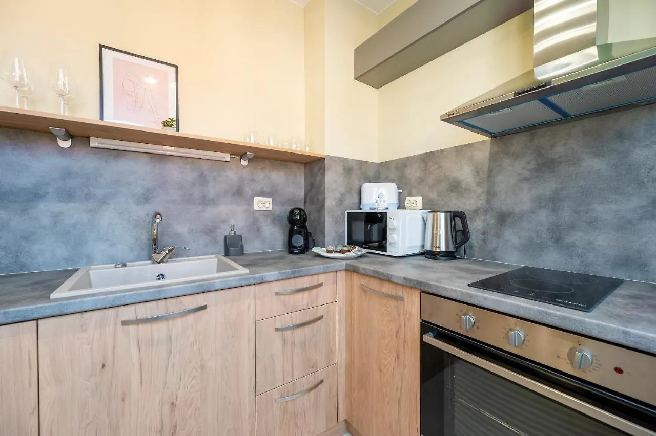 Three Lilies Apartments Filibe