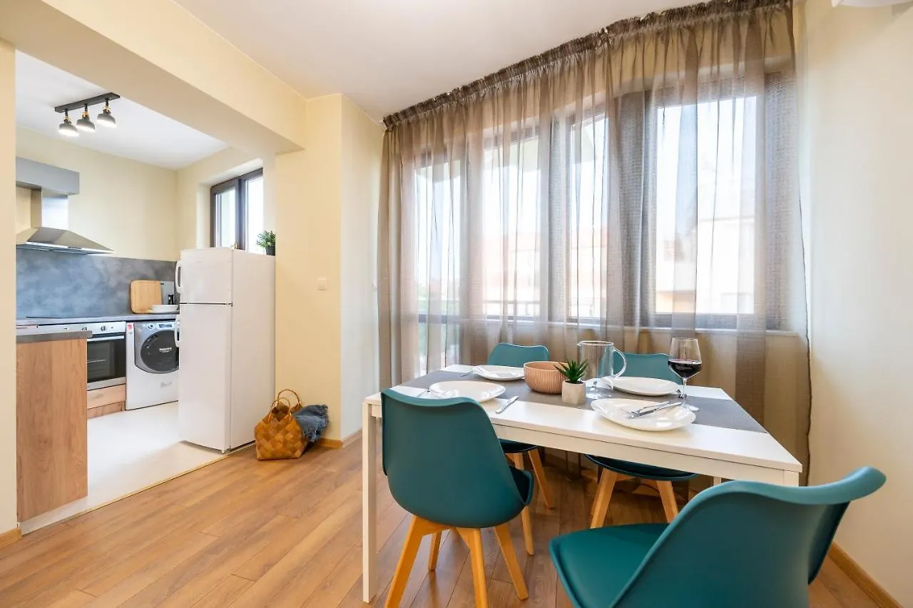 Three Lilies Apartments Filibe 0*,