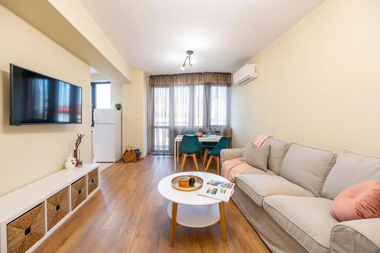 Three Lilies Apartments Filibe