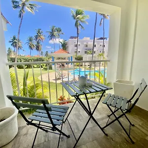 apt-madonna1-pool-beach-los-corales-arenas-de-bavaro.comcaribbean.com/